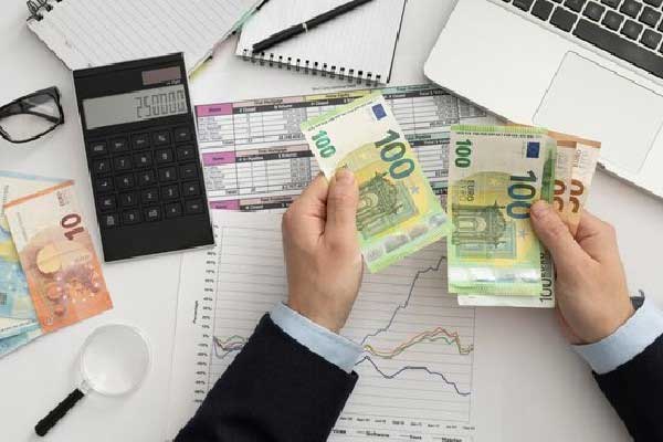 刘铭诚：5.7期货黄金原油走势背道而驰，最新行情分析操作建议